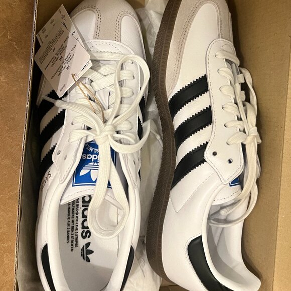 adidas Shoes - New in Box Adidas Sambas Women's Size 8
